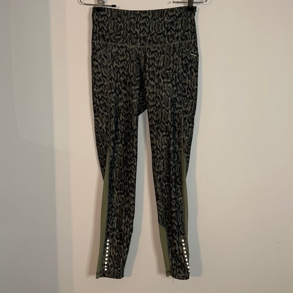 Old Navy Python Print Leggings Size PM​​ - Picture 1 of 5